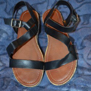 Unisa Black Sandal Size 7 1/2
